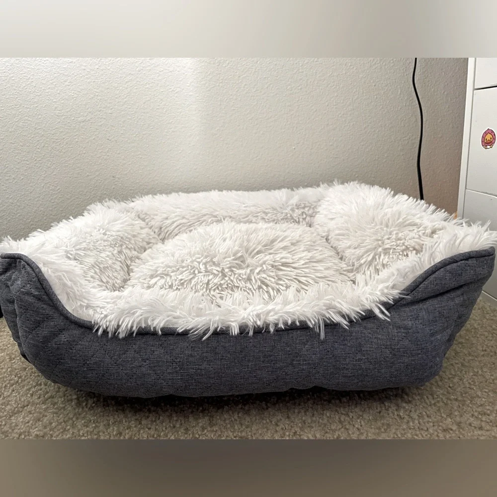 Fluffy Large cat bed